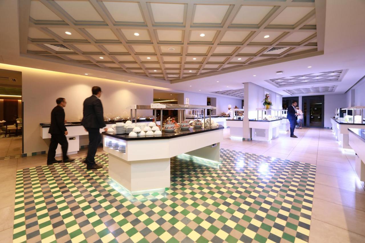 Hotel Kenzi Rose Garden Marrakesh Exterior foto The Business Lounge at KLIA