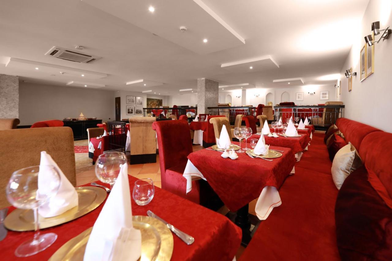 Hotel Kenzi Rose Garden Marrakesh Exterior foto The restaurant
