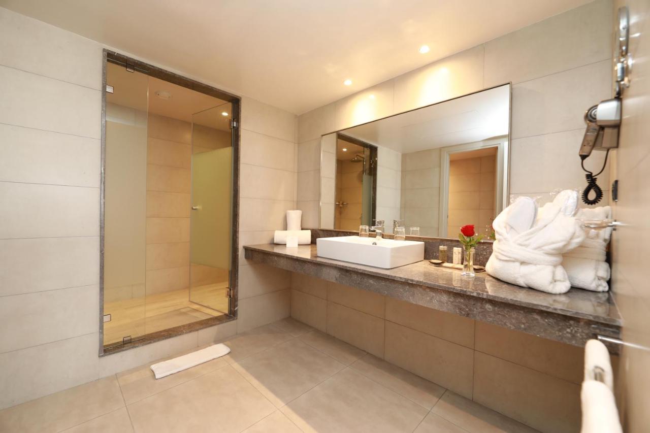 Hotel Kenzi Rose Garden Marrakesh Exterior foto Bathroom