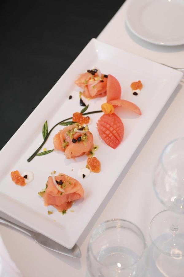 Hotel Kenzi Rose Garden Marrakesh Exterior foto Salmon and caviar